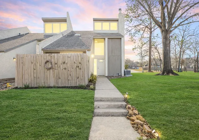 Townhouse for sale at 12243 Glenview Dr, Montgomery, TX 77356 | MLS# 15756744
