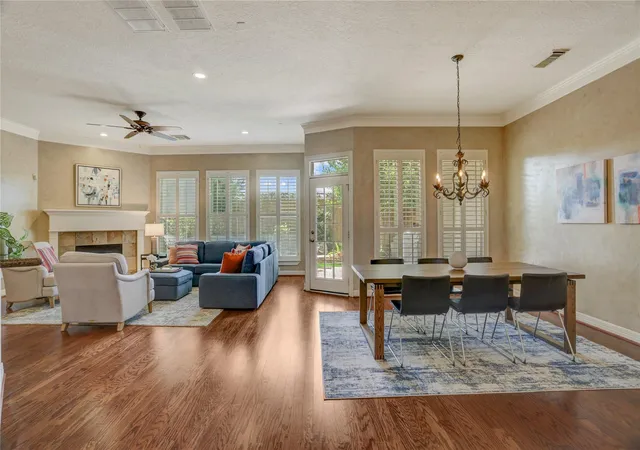 3rd image of 13835 Cady Ct, Houston, TX 77077 | MLS# 33230913