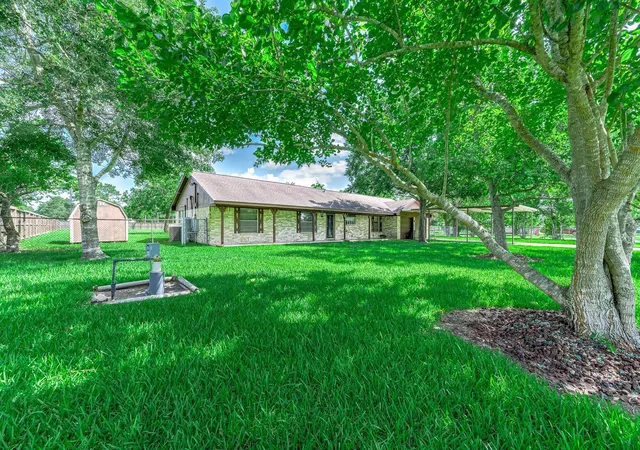 Homes for sale in Alvin, TX | 1626 County Road 965, Alvin, TX 77511 | MLS# 58064963