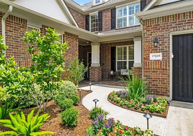 2nd image of 17610 Strackfield Ln, Tomball, TX 77377 | MLS# 77164054