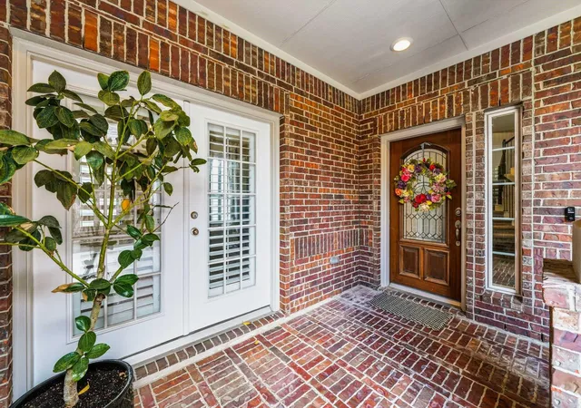 3rd image of 17610 Strackfield Ln, Tomball, TX 77377 | MLS# 77164054