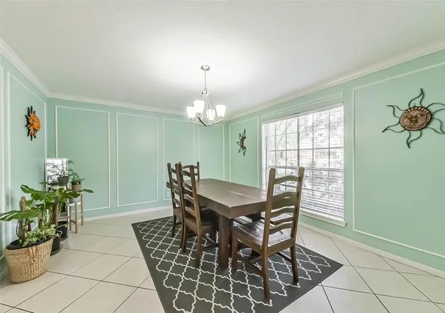 Photo 2 of Single family home for sale at 3319 Woodland View Dr, Kingwood, TX 77345 | MLS# 13836035 | Listing updated on 2026-09-09