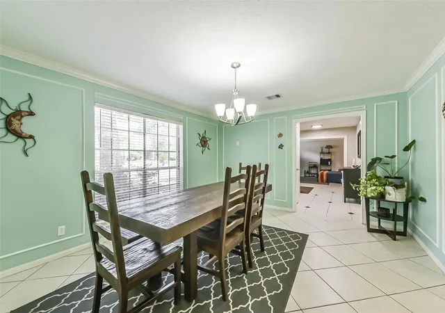 Photo 3 of Single family home for sale at 3319 Woodland View Dr, Kingwood, TX 77345 | MLS# 13836035 | Listing updated on 2026-09-09