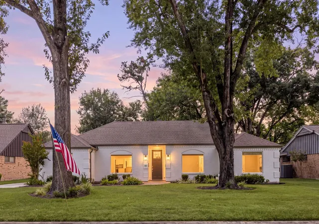 Photo 1 of Sale Pending at 1823 Nocturne Ln, Houston, TX 77043 | MLS# 32341181 | Listing updated on 2026-09-14