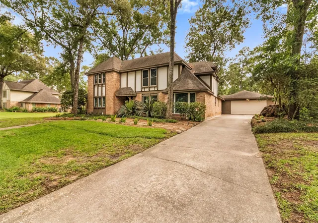 Photo 3 of Single family home for sale at 3238 Redwood Lodge Dr, Kingwood, TX 77339 | MLS# 91209346 | Listing updated on 2026-09-17