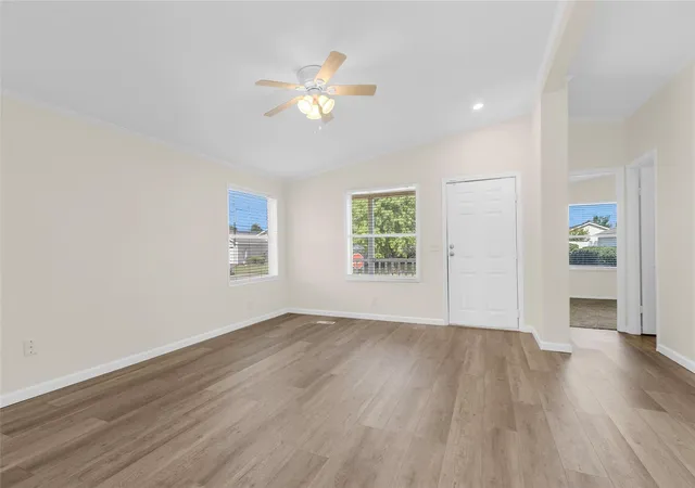 4th image of 10027 Berrypatch Ln, Tomball, TX 77375 | MLS# 44993548