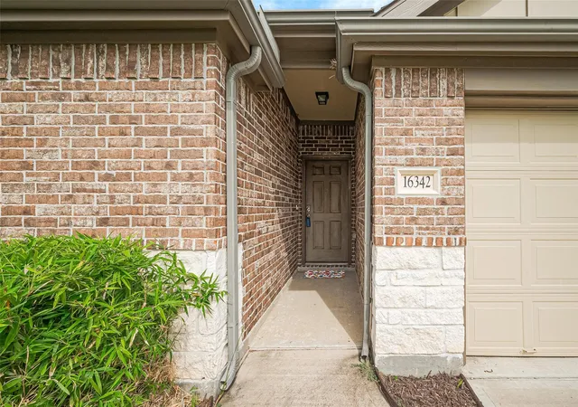 Photo 4 of Single family home for sale at 16342 Rockdale Landing Dr, Hockley, TX 77447 | MLS# 30793821 | Listing updated on 2026-07-26