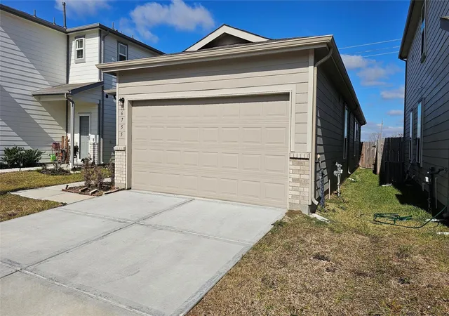 3rd image of 6755 Forbes Run Dr, Houston, TX 77075 | MLS# 94215863