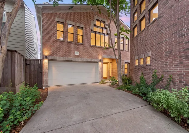 1st image of 5020 Darling St, Houston, TX 77007 | MLS# 35922788