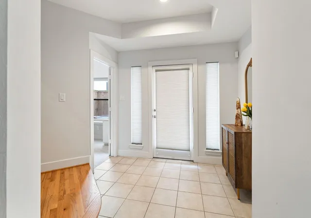 3rd image of 5020 Darling St, Houston, TX 77007 | MLS# 35922788