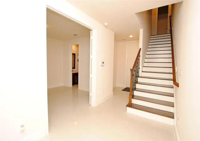 5th image of 8803 Kolbe Bend Ln, Houston, TX 77080 | MLS# 7335857