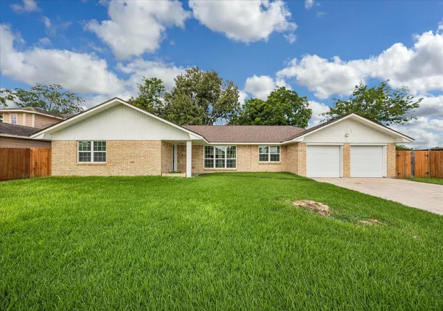 1st image of 405 N Fulton St, Texas City, TX 77591 | MLS# 83107074