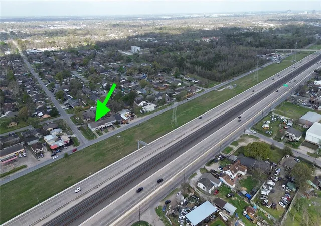 4th image of 12703 W Hardy Rd, Houston, TX 77037 | MLS# 14518573