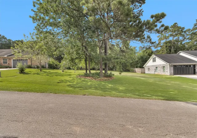 Homes for sale in Conroe, TX | 1183 Oak Ln, Conroe, TX 77316 | MLS# 39829906