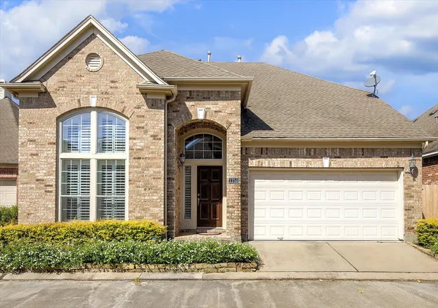 Homes for sale in Houston, TX | 1250 Seamist Dr, Houston, TX 77008 | MLS# 31427271