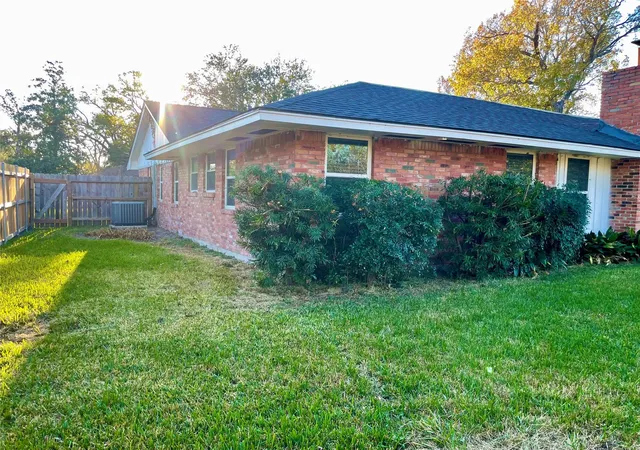 49th image of 8902 Theysen Dr, Houston, TX 77080 | MLS# 89486719