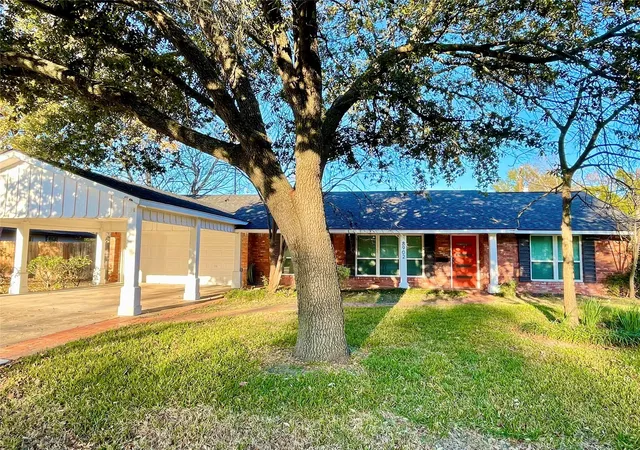 4th image of 8902 Theysen Dr, Houston, TX 77080 | MLS# 89486719