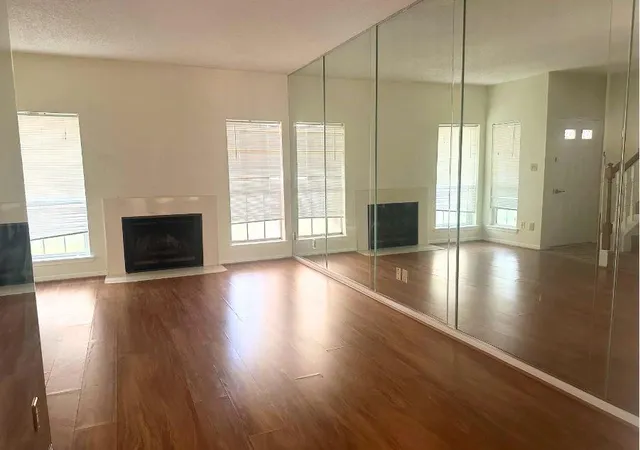 2nd image of 7575 Cambridge St #1902, Houston, TX 77054 | MLS# 74315514