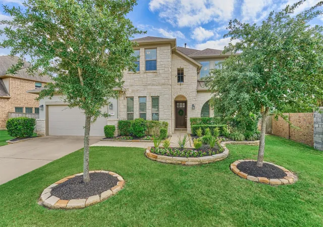5th image of 25411 Angelwood Springs Ln, Tomball, TX 77375 | MLS# 56949615