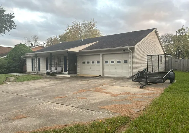 2nd image of 8811 Leader St, Houston, TX 77036 | MLS# 8822144