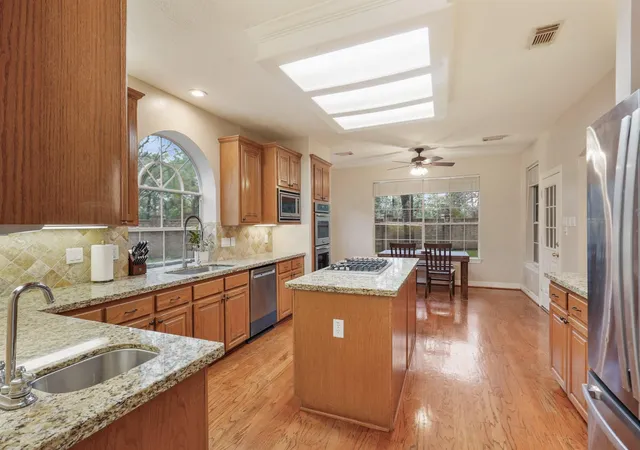 Photo 3 of Single family home for sale at 12903 Ryaneagles Cir, Houston, TX 77044 | MLS# 11244322 | Listing updated on 2026-09-19