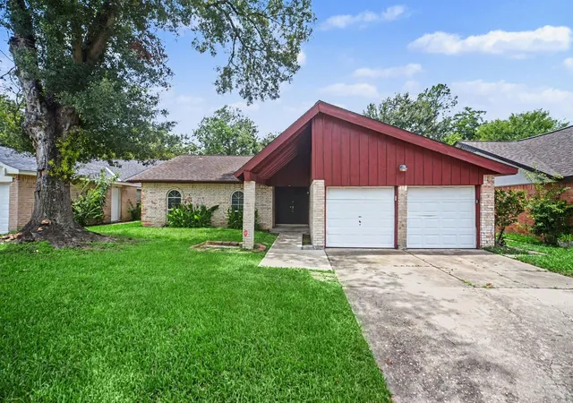 1st image of 2730 Valley Forest Dr, Missouri City, TX 77489 | MLS# 16284263