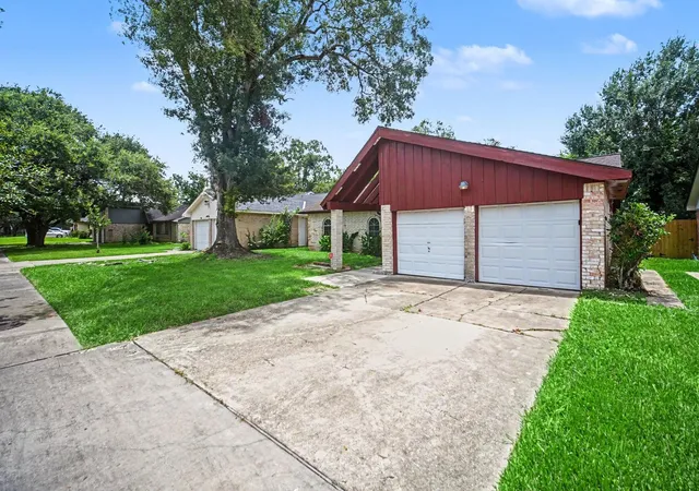 2nd image of 2730 Valley Forest Dr, Missouri City, TX 77489 | MLS# 16284263