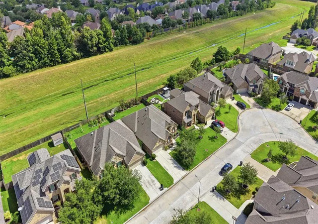 2nd image of 6214 Pinewood Heights Dr, Spring, TX 77389 | MLS# 57853874