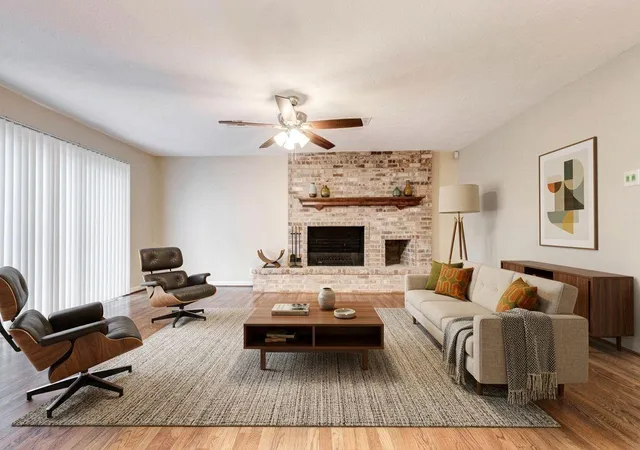 Photo 3 of Single family home for sale at 9650 Val Verde St, Houston, TX 77063 | MLS# 85765535 | Listing updated on 2026-08-07