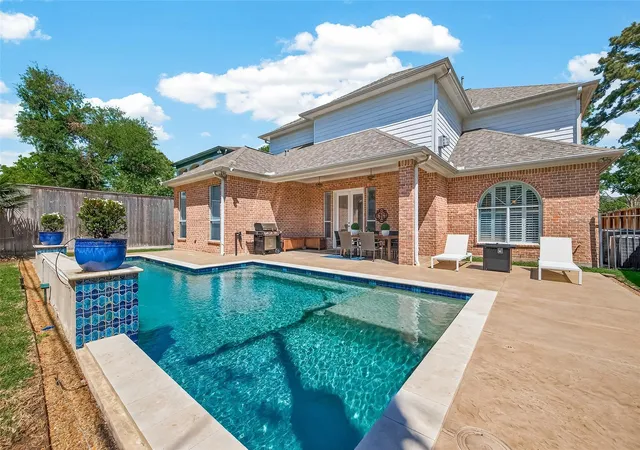 3rd image of 4019 Whitman St, Houston, TX 77027 | MLS# 84834687