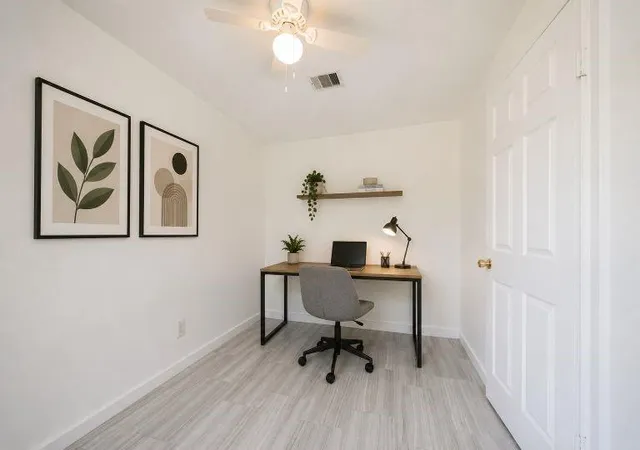 Photo 4 of Single family home for sale at 7546 Greendowns St, Houston, TX 77087 | MLS# 12887813 | Listing updated on 2026-09-15