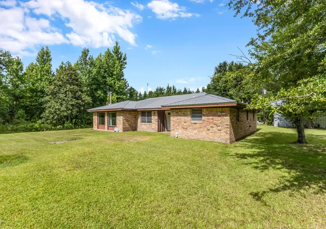 Homes for sale in Kountze, TX | 2020 Fm 770 Rd, Kountze, TX 77625 | MLS# 67939426