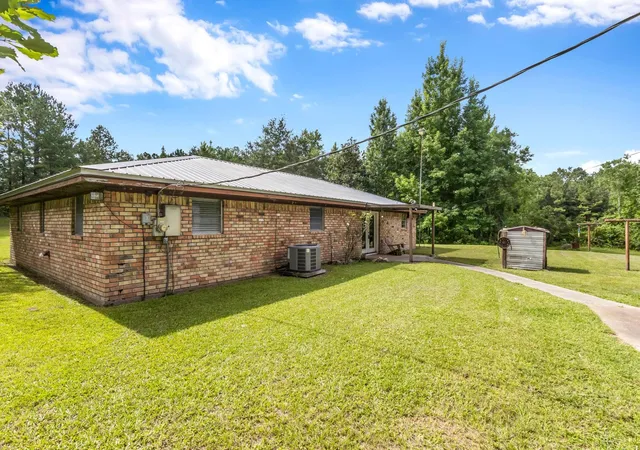 Homes for sale in Kountze, TX | 2020 Fm 770 Rd, Kountze, TX 77625 | MLS# 67939426