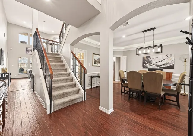 3rd image of 9619 Silver Birch Ct, Missouri City, TX 77459 | MLS# 77917342