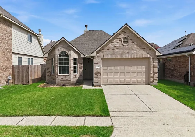 Homes for sale in Alvin, TX | 1118 Lasso Ct, Alvin, TX 77511 | MLS# 62324293