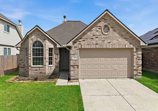 Homes for sale in Alvin, TX | 1118 Lasso Ct, Alvin, TX 77511 | MLS# 62324293