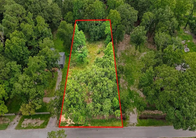 1st image of 10924 L And M Rd, Montgomery, TX 77316 | MLS# 50500586