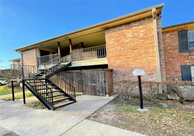 Condominium at 8801 Hammerly Blvd #910, Houston, TX 77080 | MLS# 83870010 | | Sold on 2021-08-09