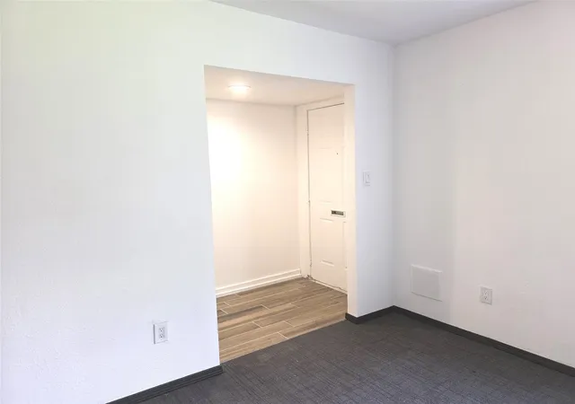 Photo 4 of Townhouse for sale at 7118 Crownwest St #7118, Houston, TX 77072 | MLS# 95130579 | Listing updated on 2026-06-28