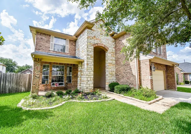 Photo 2 of Single family home for sale at 21410 Pebble Grv Ct, Richmond, TX 77407 | MLS# 69182738 | Listing updated on 2026-08-17