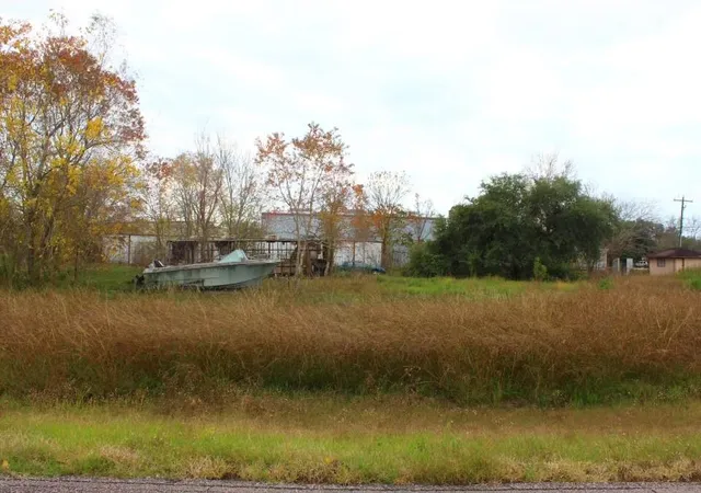 2nd image of Country Rd 143 N County Road 112, Pearland, TX 77584 | MLS# 60818451