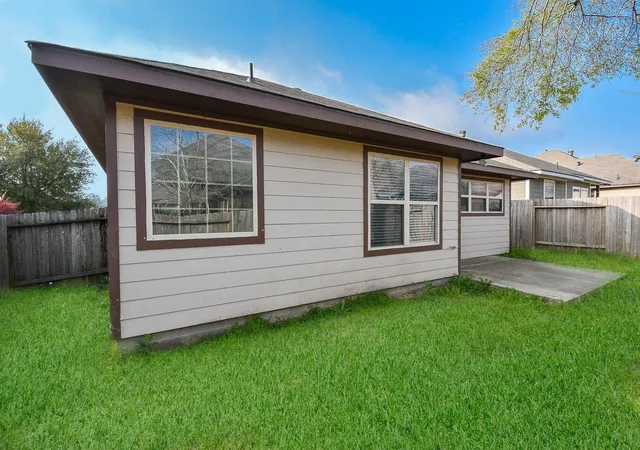 Photo 43 of Single family home for sale at 946 Oak Fls Dr, Willis, TX 77378 | MLS# 95500015 | Listing updated on 2026-08-02