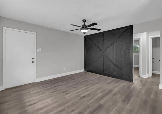 3rd image of 3613 Crane St, Houston, TX 77026
