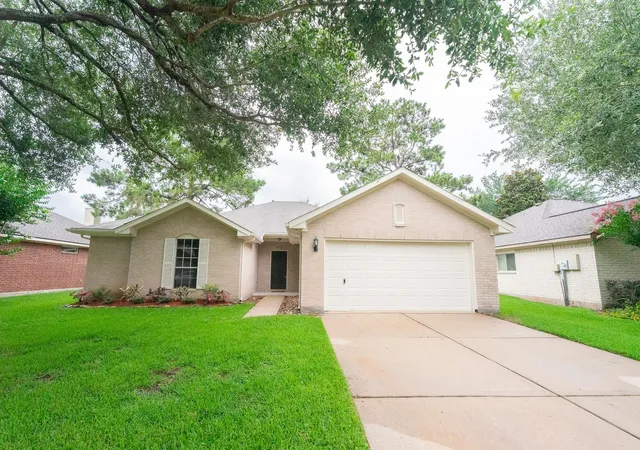 1st image of 5109 Cherrywood Ct, League City, TX 77573 | MLS# 82856658
