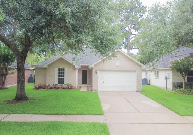 4th image of 5109 Cherrywood Ct, League City, TX 77573 | MLS# 82856658