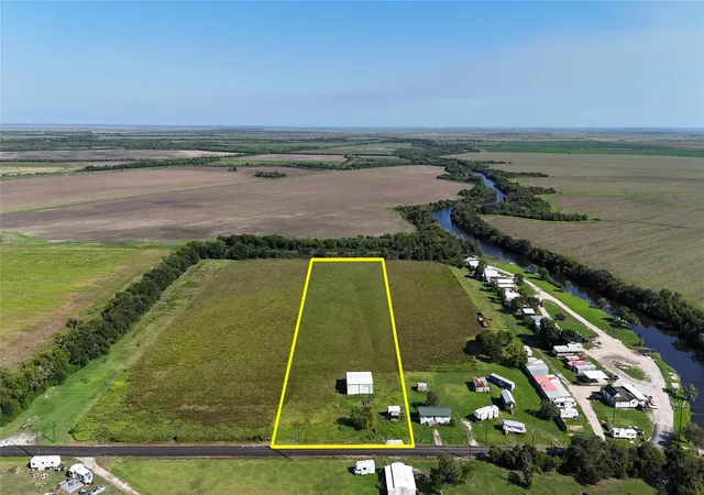Photo 4 of Land for sale at 11705 Landrum Rd, Santa Fe, TX 77510 | MLS# 18921548 | Listing updated on 2026-06-30