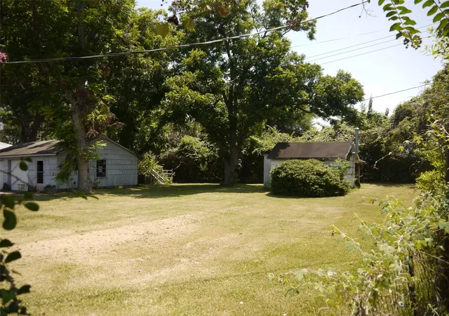 Photo 2 of Single family home for sale at 9309 Emnora Ln, Houston, TX 77080 | MLS# 87091110 | Listing updated on 2026-08-25