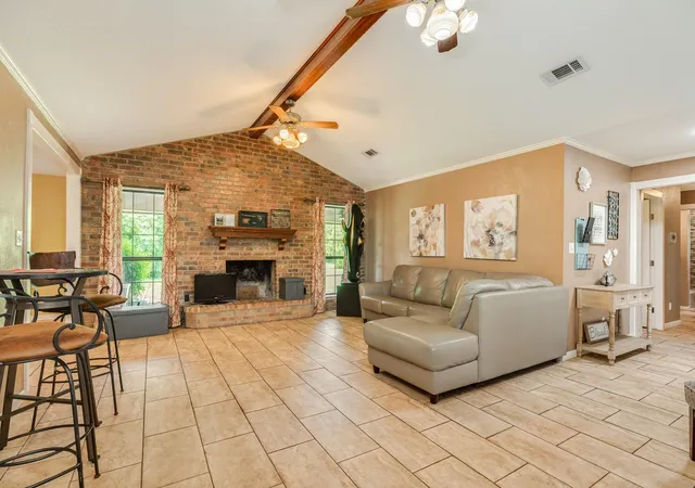 Photo 3 of Single family home for sale at 2910 County Rd 519, Brazoria, TX 77422 | MLS# 27935379 | Listing updated on 2026-07-23