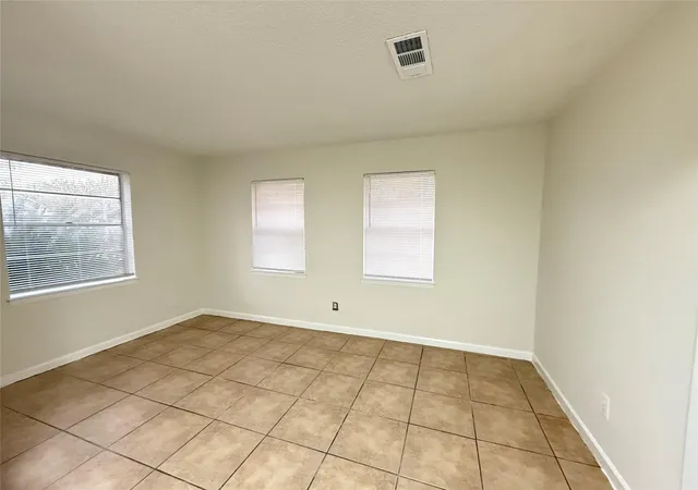 3rd image of 5926 Shirley Mae Ln, Houston, TX 77091 | MLS# 85661377