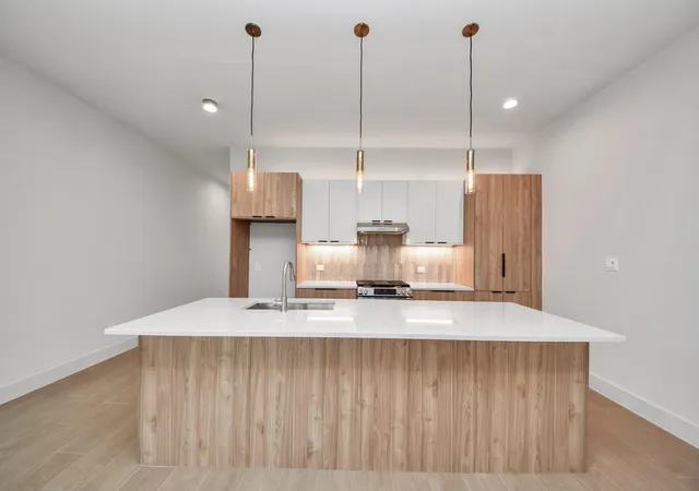 4th image of 13105 Moncloa Dr, Houston, TX 77047 | MLS# 31704132